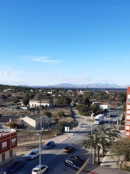 شقة Bonito Piso Al Lado Del Mar! La Mariña المظهر الخارجي الصورة